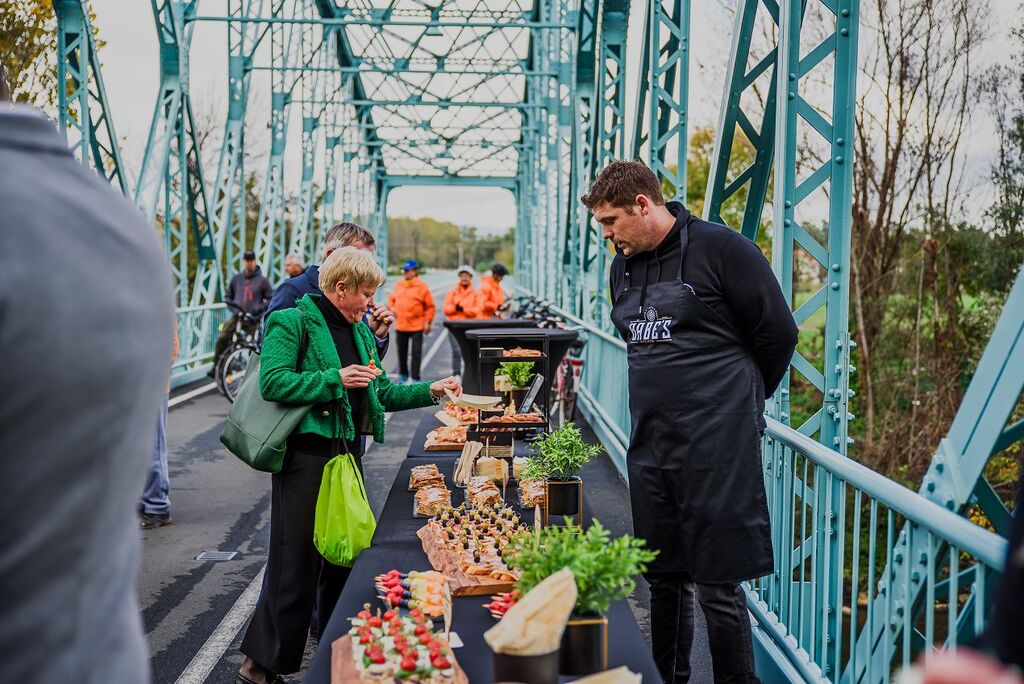 Kolesarska povezava Brežice – Krška vas uradno predana namenu