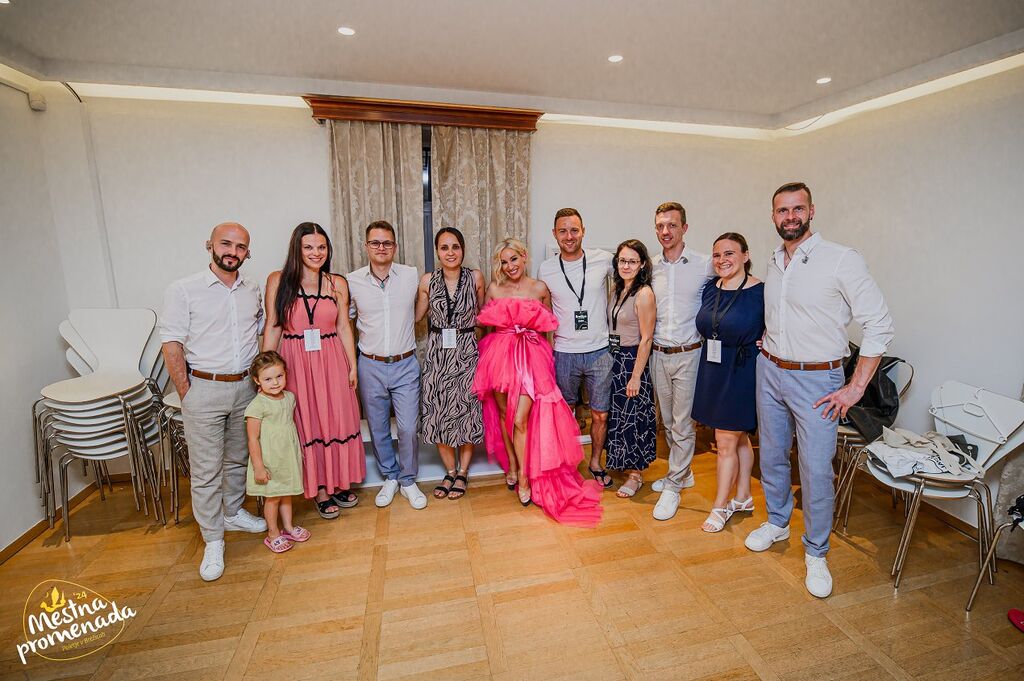 Mestna promenada Brežice 2024 navdušila s programom in rekordnim obiskom