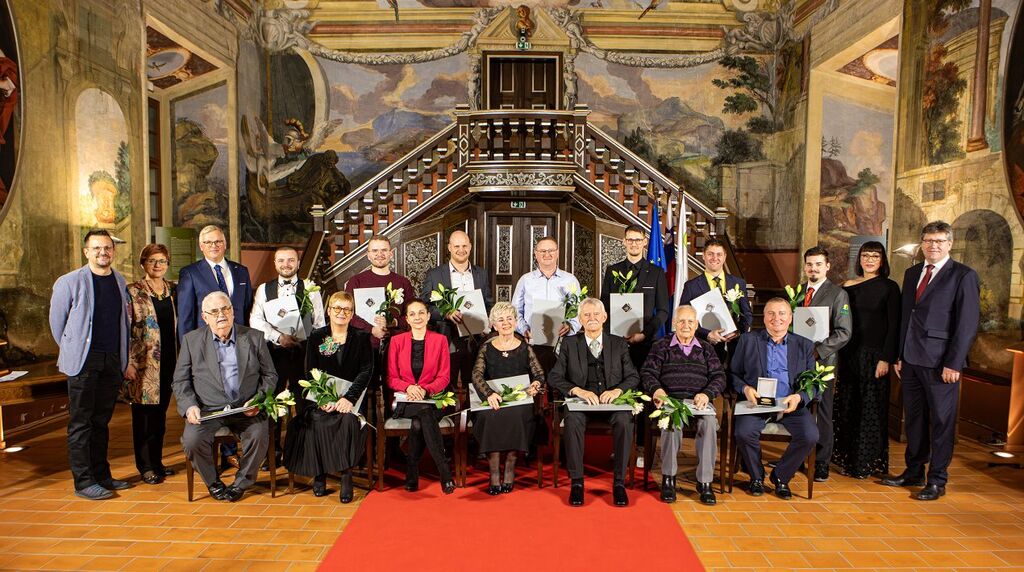 Ob slovenskem kulturnem prazniku podeljena priznanja in odličja Zveze kulturnih društev Brežice