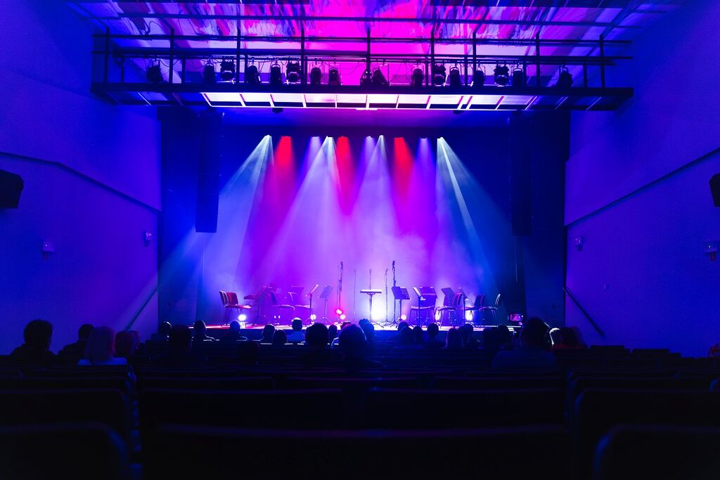 Prenovljeni Dom kulture Brežice uradno predan namenu