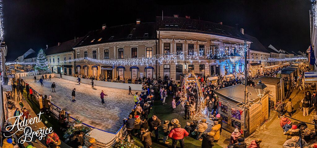 Drsališče v jedru Brežic odprto, praznični december se začenja