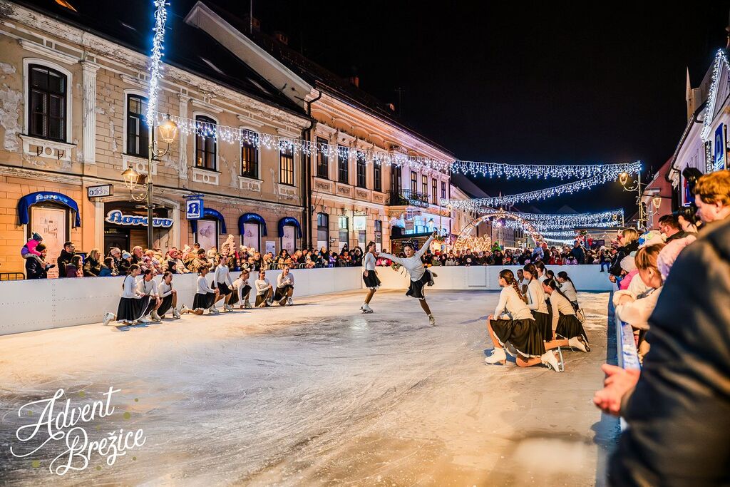 Drsališče v jedru Brežic odprto, praznični december se začenja