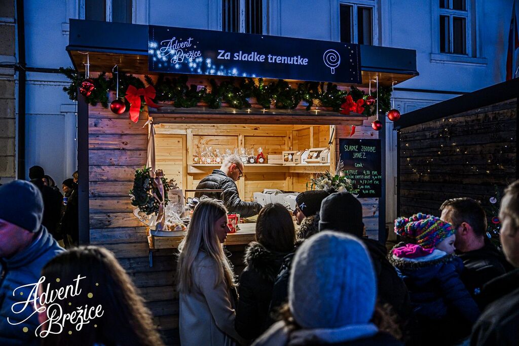 Drsališče v jedru Brežic odprto, praznični december se začenja