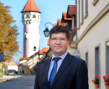 Beseda župana ob 15. obletnici vodenja občine Brežice