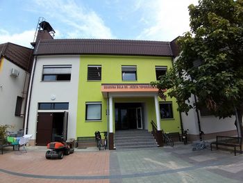 Energetska obnova dobovske šole in športne dvorane ter gradnja novega vrtca