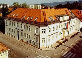 Zaradi aktualnih razmer omejili gibanje v občinski stavbi, omogočena tudi oddaja e-vlog