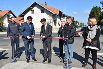 Otvoritev ceste in pločnika na Obrežju ter podpis Sporazuma o sofinanciranju izgradnje 1. etape vzhodne obvoznice Brežic