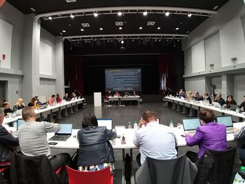 Potrjen zaključni račun in nižja cena pomoči na domu, kmalu začetek obnove atletskega stadiona