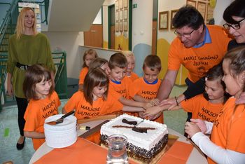 Župan Ivan Molan prvi šolski dan preživel med prvošolci OŠ Maksa Pleteršnika Pišece