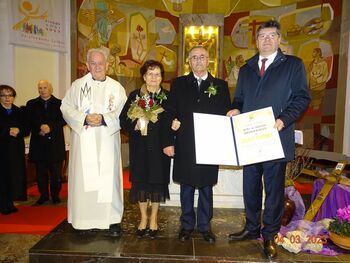 Zakonca Bruderman z županom in družino obeležila 50 let zakonske zveze