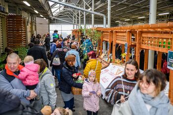 Brežiška 1. Velikonočna tržnica privabila številne občane Brežiška 1. Velikonočna tržnica privabila številne občane