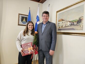 Župan čestital uspešni kajakašici in kanuistki Naji Pinterič