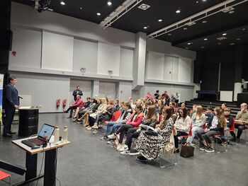 Mladi parlamentarci razpravljali o duševnem zdravju