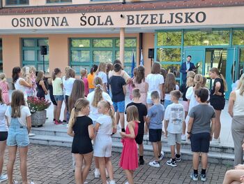 Župan 1. šolski dan preživel s prvošolci na Bizeljskem in Veliki Dolini