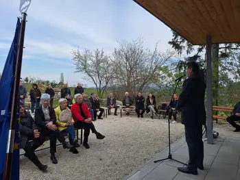 Na Orešjem uradno predali v namen poslovilno vežico