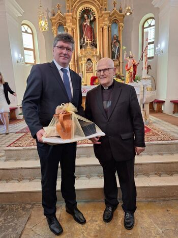 Župan čestital čateškemu župniku Jožetu Packu ob osebnem jubileju