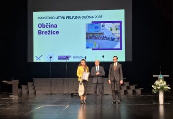 Občina Brežice prejela priznanje ''Prostovoljstvu prijazna občina''