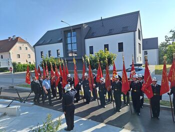 Aneks k pogodbi o opravljanju javne gasilske službe zagotavlja gasilcem več sredstev