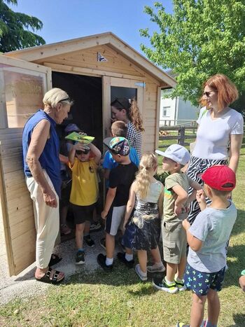 Projekt ''Knjižnica v naravi'' – inovativni turistični produkt s poudarkom na trajnostnem razvoju