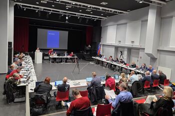 Znani so dobitniki občinskih priznanj, oktobrskih nagrad in naziva častni občan za leto 2025