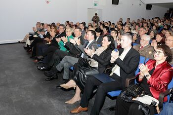 Župan Ivan Molan ob 80-letnici Gimnazije Brežice podelil plaketo Občine Brežice