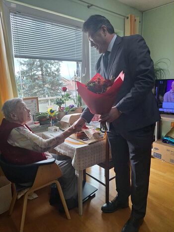 Župan Ivan Molan voščil Ani Kovačič - Eni ob 100. rojstnem dnevu