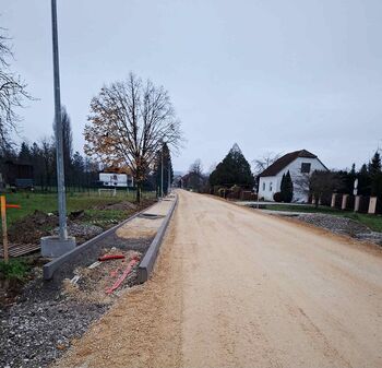 Obvestilo o podaljšani popolni zapori ceste v Dolenji Pirošici