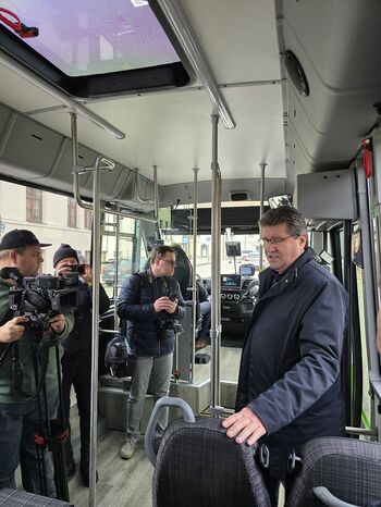 Občina Brežice z novim električnim avtobusom nadgrajuje brežiški mestni promet