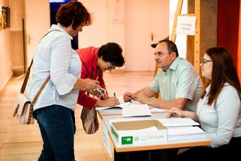 596.000 evrov za programe 127 nevladnih organizacij s področja športa, kulture, mladine, turizma ter zdravstva in sociale