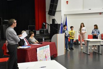 Na 29. občinskem otroškem parlamentu razpravljali o šoli in šolskem sistemu Na 29. občinskem otroškem parlamentu razpravljali o šoli in šolskem sistemu