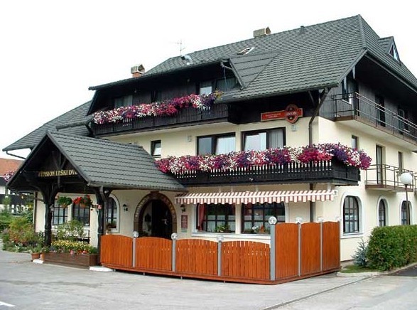 Leški dvor, TGP Lesce, d.o.o.