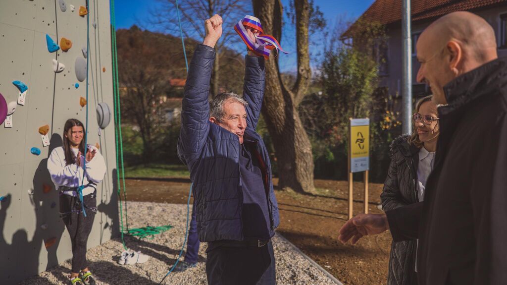 V ŠENTLOVRENCU NAJVEČJA ZUNANJA PLEZALNA STENA V JV SLOVENIJI