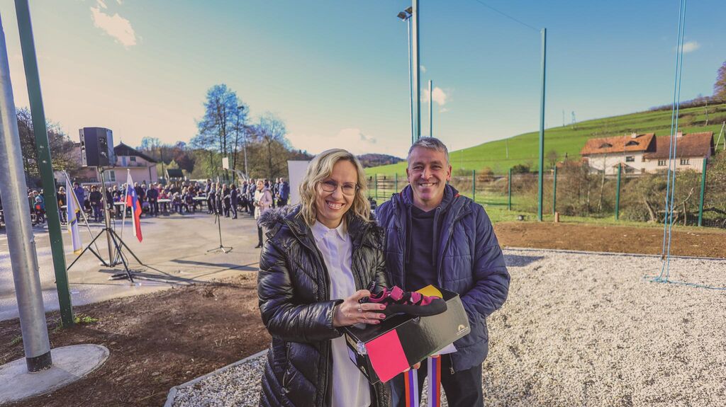 V ŠENTLOVRENCU NAJVEČJA ZUNANJA PLEZALNA STENA V JV SLOVENIJI