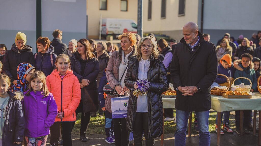 V ŠENTLOVRENCU NAJVEČJA ZUNANJA PLEZALNA STENA V JV SLOVENIJI
