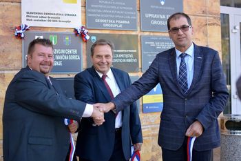 Med iskrenimi ljudmi - Otvoritev Medobčinskega razvojnega centra Občin Grosuplje, Ivančna Gorica in Trebnje