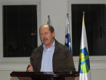 Podpis pogodbe za dobavo nove avtolestve PGD Trebnje