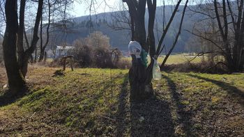 ONESNAŽEVANJE PRI "BAZENU" V TREBNJEM
