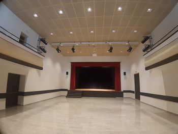 PRENOVLJENA DVORANA V KULTURNEM DOMU TREBNJE