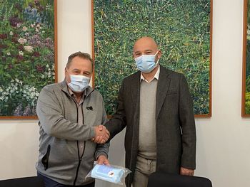 OBČINA TREBNJE PREJELA DONACIJO 20.000 OBRAZNIH HIGIENSKIH MASK