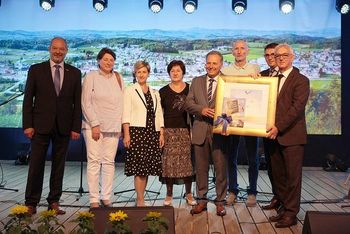 OBISK POBRATENE OBČINE ILIJAŠ SE JE ZAKLJUČIL S PESMIJO TREBNJEMU