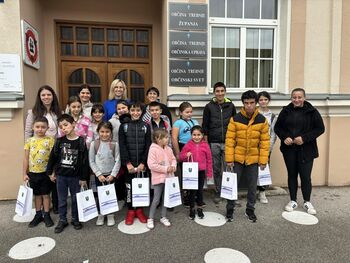 ŽUPANJA SPREJELA NAJBOLJ VESTNE ROMSKE UČENCE