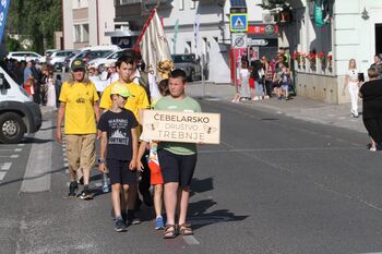 ŽIVAHEN UTRIP TREBANJSKEGA KOŠA OKUSILI TUDI UMETNIKI TABORA LIKOVNIH SAMORASTNIKOV