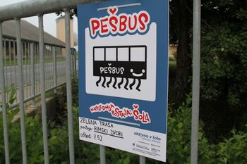 V ŠOLO PRVIČ S PEŠBUSOM, NE Z AVTOMOBILOM