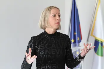 S TREBANJSKIMI GOSPODARSTVENIKI O IZZIVIH IN PRILOŽNOSTIH UMETNE INTELIGENCE