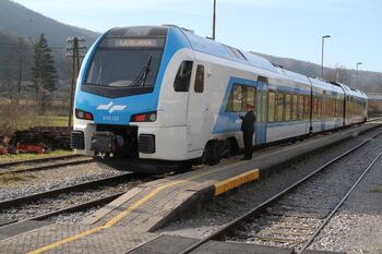 DODATEN JUTRANJI VLAK NA PROGI OD TREBNJEGA DO NOVEGA MESTA DODATEN JUTRANJI VLAK NA PROGI OD TREBNJEGA DO NOVEGA MESTA