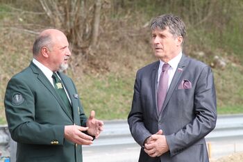 ŽUPANJA MATEJA POVHE GOSTILA MINISTRA ZA OBRAMBO