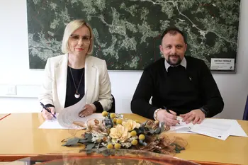 PODPIS POGODBE ZA OBNOVO VODOVODNIH ODSEKOV