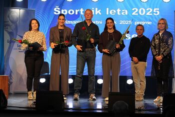 ŠPORTNIKI LETA OBČIN TREBNJE IN MIRNA: MOTOKROSIST JAN PANCAR, ROKOMETAŠICA MAJA VOJNOVIČ IN ROKOMETNI KLUB TRIMO TREBNJE