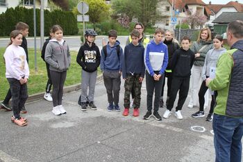 OBČINSKO ŠOLSKO KOLESARSKO TEKMOVANJE KAJ VEŠ O PROMETU? OBČINSKO ŠOLSKO KOLESARSKO TEKMOVANJE KAJ VEŠ O PROMETU?