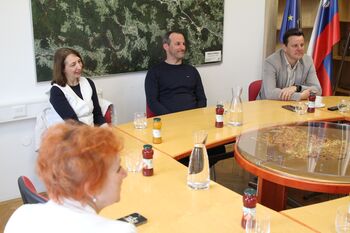 ERASMUS+ POVEZUJE: NA OŠ VELIKI GABER GOSTIJO UČENCE IN UČITELJE IZ ITALIJE